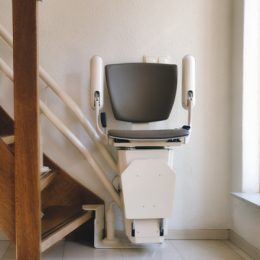 Stairlift Buyer’s Guide: What to Expect from Evaluation to Installation